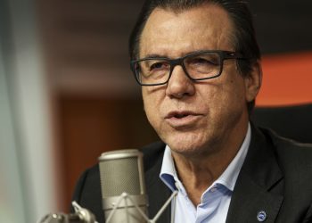 ministro-diz-que-“ha-condicoes”-para-aprovacao-de-fim-da-escala-6×1
