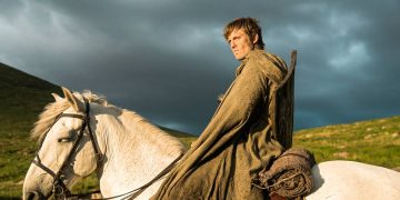 peter-claffey,-heroi-de-novo-spin-off-de-game-of-thrones:-‘ser-bom-em-westeros-e-perigoso’