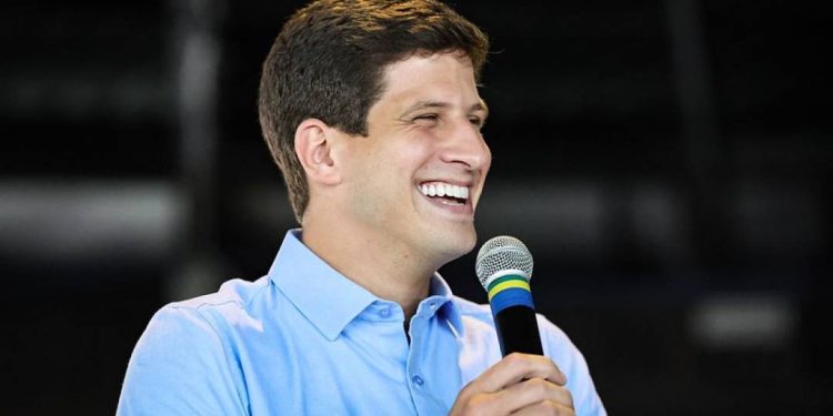 o-que-joao-campos-diz-sobre-caso-que-levou-a-pedidos-de-impeachment-e-cpi