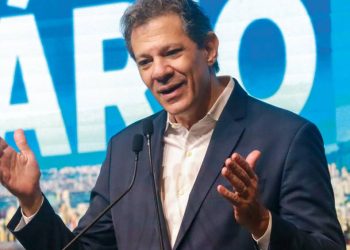 haddad-mira-‘pouso-suave’-em-sua-saida-da-fazenda