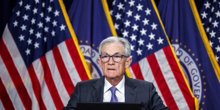 governo-trump-abre-investigacao-contra-presidente-do-fed