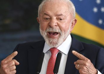 lei-autoriza-pagamento-retroativo-de-direitos-suspensos-na-pandemia