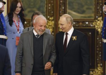 lula-e-putin-concordam-em-usar-onu-e-brics-para-defender-venezuela