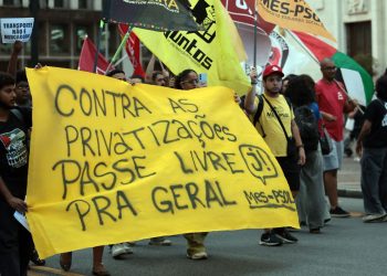 estudantes-protestam-contra-aumento-da-tarifa-de-onibus-em-sao-paulo
