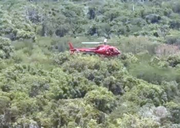 helicoptero-cai-na-zona-oeste-do-rio-e-deixa-tres-pessoas-mortas