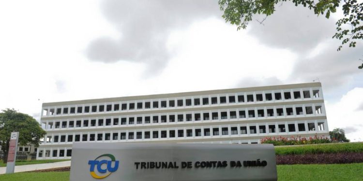 de-olho-em-reeleicao-e-apoio-politico,-hugo-motta-pode-fazer-acordo-com-o-pt-naufragar