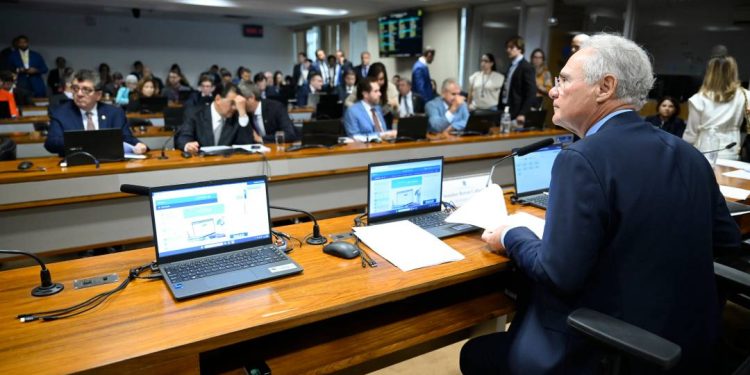 o-principal-objetivo-de-renan-calheiros-com-grupo-de-trabalho-sobre-caso-master