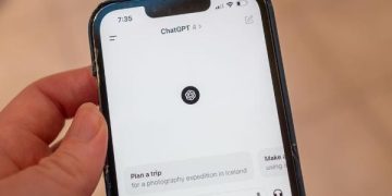 chatgpt-vai-detectar-menores-e-limitar-conteudo-sensivel-para-este-publico