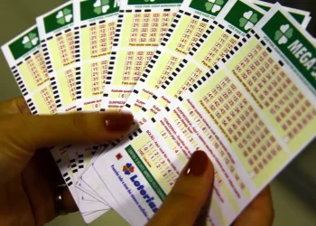 mega-sena-acumula-novamente-e-premio-principal-vai-para-r$-63-milhoes
