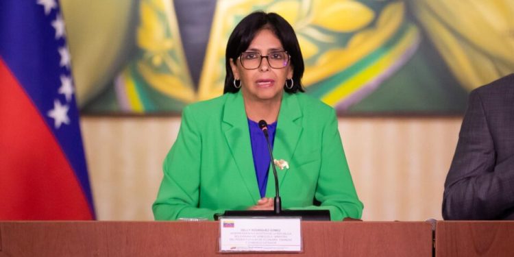 delcy-rodriguez-propoe-“verdadeiro-dialogo-politico”-que-inclua-a-oposicao