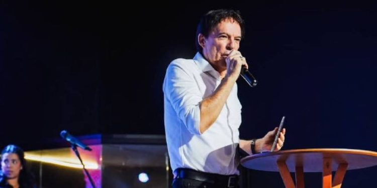 ‘sempre-tem-uma-saida’:-o-que-o-conselheiro-espiritual-de-bolsonaro-diz-a-ele-na-prisao