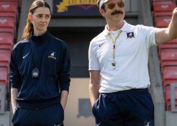 apple-revela-primeiras-imagens-do-retorno-inusitado-de-‘ted-lasso’