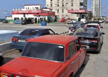 sob-pressao-dos-eua,-cuba-tem-petroleo-para-apenas-tres-semanas,-diz-jornal