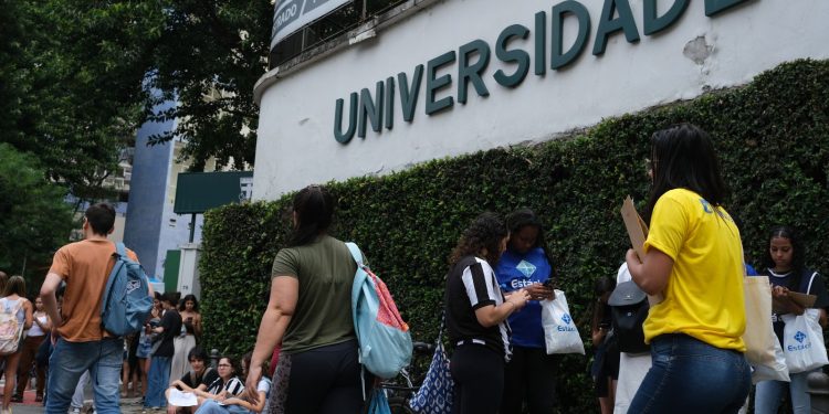 fies:-estudantes-ja-podem-consultar-vagas-disponiveis
