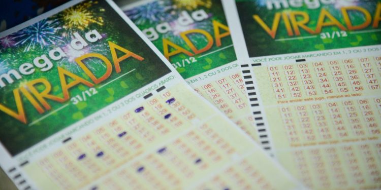 mega-sena-acumula-e-premio-vai-a-r$-130-milhoes