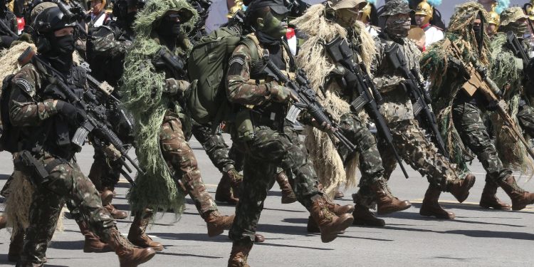 mulheres-participam-pela-primeira-vez-da-selecao-do-exercito