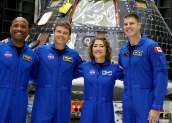 por-que-quatro-astronautas-estao-em-quarentena-antes-de-viagem-a-lua?