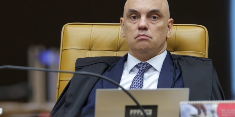 advogado-de-trump-pede-posicionamento-legal-do-brasil-apos-relatos-de-retorno-do-rumble