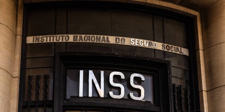 projeto-de-lei-quer-estender-direitos-previdenciarios-a-pos-graduandos