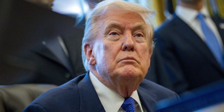 trump-detona-show-de-bad-bunny-e-diz-que-apresentacao-afronta-os-eua