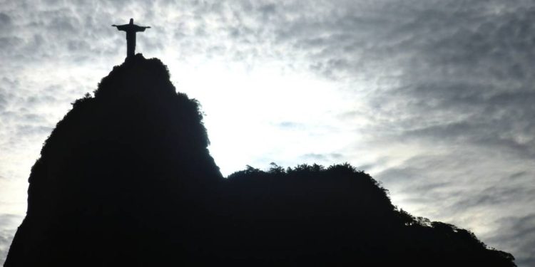 carnaval-no-rio-vai-ter-chuva-ou-sol?-confira-a-previsao-do-tempo
