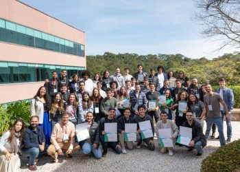 fundacao-estudar-abre-inscricoes-para-bolsas-de-ate-90%-para-cursos-no-exterior