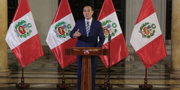 peru-tem-mais-um-presidente-destituido-apos-denuncias