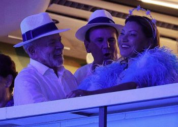 especialista-explica-os-pontos-que-podem-complicar-para-lula-no-desfile-rebaixado