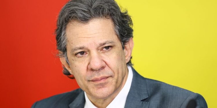 governo-comemora-com-cautela-derrubada-de-tarifas-de-trump-e-elogia-diplomacia-do-brasil