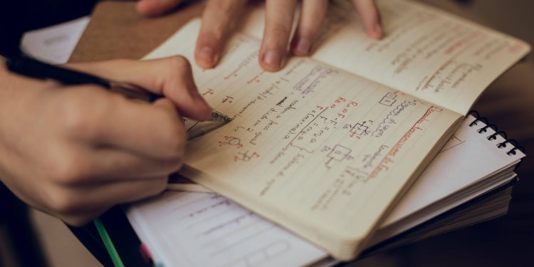 metas-curtas-de-estudo-ajudam-a-manter-o-animo-na-preparacao-para-o-vestibular