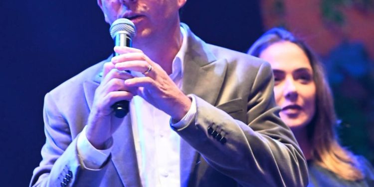 paulo-serra-sera-candidato-ao-governo-de-sao-paulo-pelo-psdb,-afirma-aecio