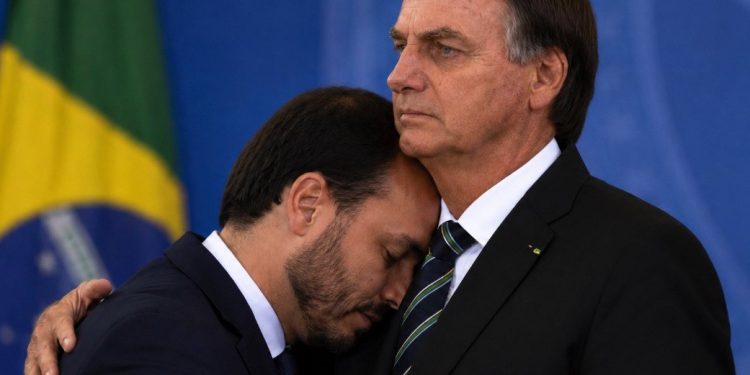 jair-bolsonaro-esta-perdendo-seguidores-na-internet-e-enfrenta-processo-de-‘morte-digital’