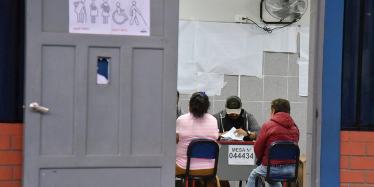 eleicoes-no-peru-sao-marcadas-por-denuncias-de-fraude-e-adulteracao-de-cedulas
