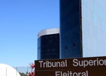 tse-interrompe-julgamento-de-decisao-que-suspendeu-pesquisa-eleitoral
