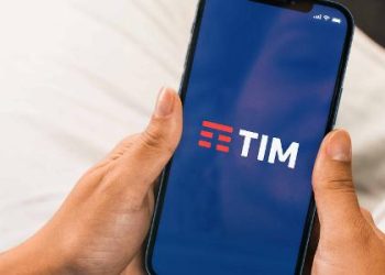 tim-tem-lucro-ajustado-de-r$-1,036-bilhao-no-2o-tri,-alta-de-6,2%