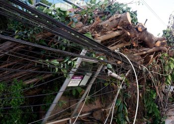 mais-de-200-mil-continuam-sem-energia-no-rio-apos-vendaval