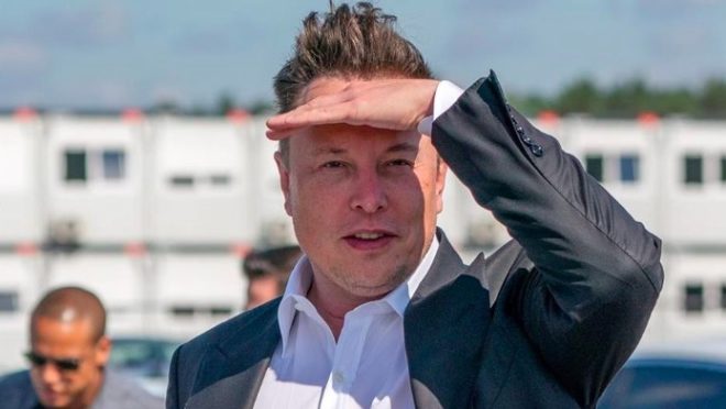 musk-compara-crise-na-espanha-a-filme-de-ataque-zumbi-e-defende-politica-de-deportacao