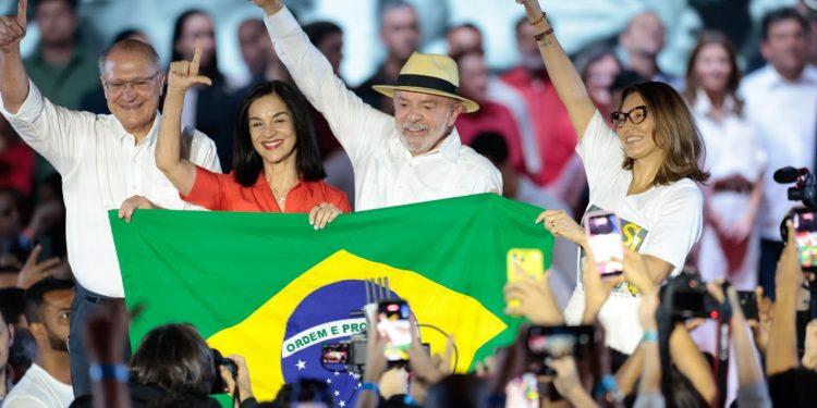 pt-oficializa-chapa-lula-alckmin-a-reeleicao-presidencial