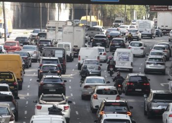 com-greve-de-ferroviarios,-usuarios-de-trens-enfrentam-transito-em-sp