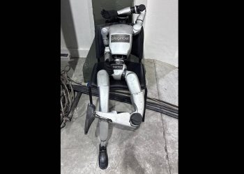 o-robo-ficou-exausto:-nao-aguentou-o-pique-dos-humanos-no-riw