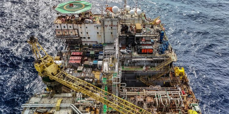 petrobras-registra-lucro-de-quase-r$-52,5-bilhoes-no-segundo-trimestre