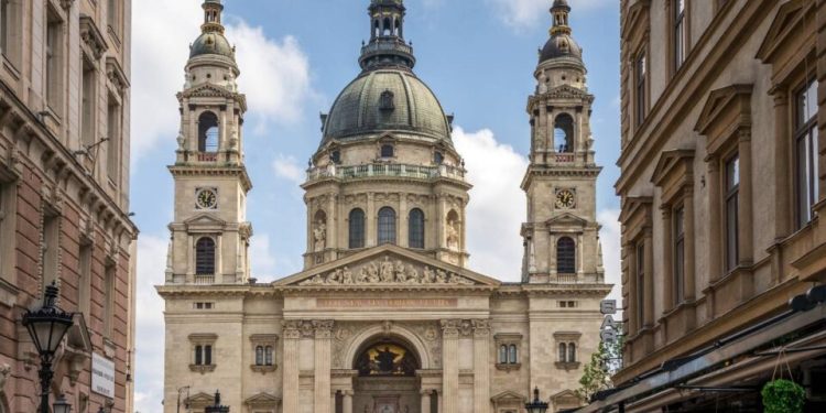 como-a-igreja-catolica-pretende-sobreviver-como-minoria-em-katsina?