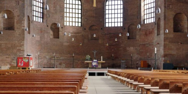 por-que-a-fe-religiosa-ajuda-a-reduzir-a-ansiedade-em-jovens-de-70-paises?