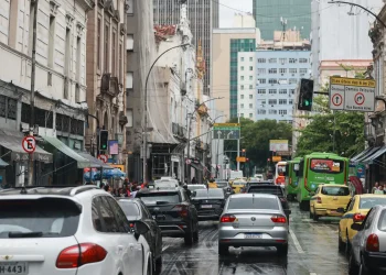 adesivo-eleitoral-pode-levar-a-perda-da-cobertura-de-seguro