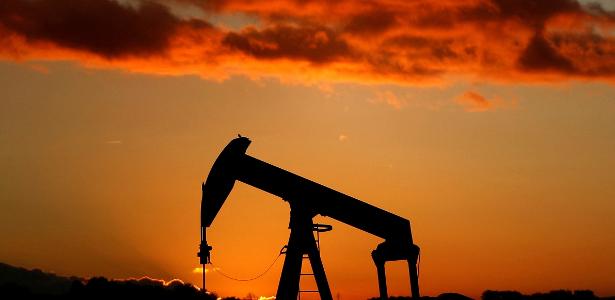petroleo-volta-a-encostar-em-us$-90-com-dilema-sobre-reabertura-de-hormuz