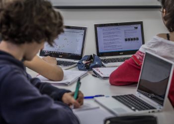 estudantes-querem-usar-ia-para-aprender-melhor,-mas-falta-orientacao,-aponta-levantamento