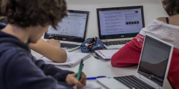 estudantes-querem-usar-ia-para-aprender-melhor,-mas-falta-orientacao,-aponta-levantamento