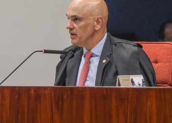 Moraes se declara impedido em ação sobre visitas da esposa ao Senado