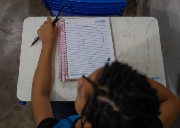 Só 9% dos membros da bancada de educação no Congresso priorizam emendas para a área