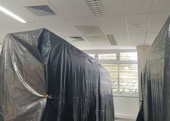 Biblioteca da Faculdade de Educação da USP volta a alagar em São Paulo